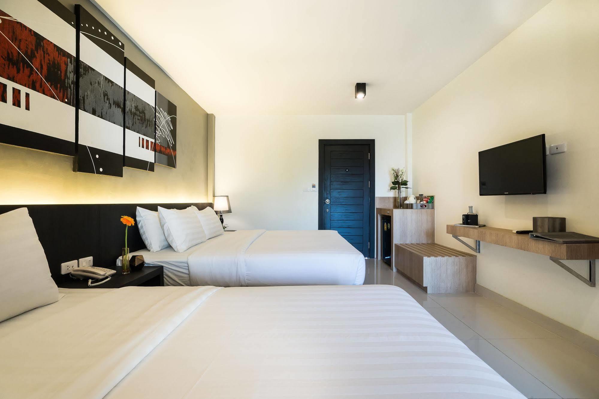 Ivory Villa City Bang Lamung Exterior photo